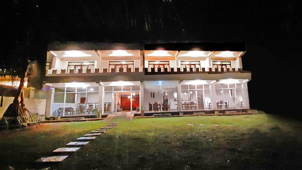 Akurala Beach Boutique Resort Ngoại thất bức ảnh