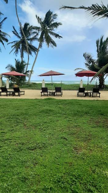 Akurala Beach Boutique Resort Ngoại thất bức ảnh
