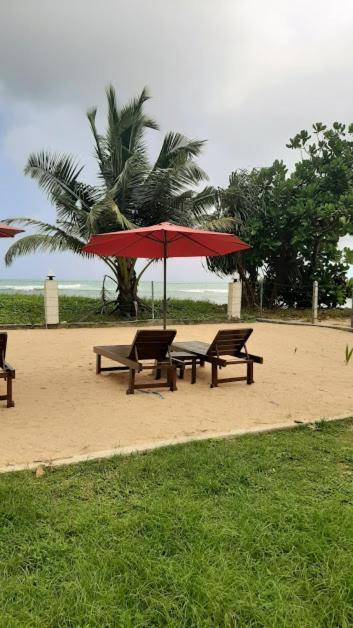 Akurala Beach Boutique Resort Ngoại thất bức ảnh